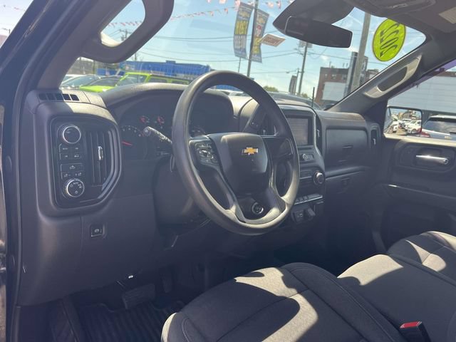 Certified 2022 Chevrolet Silverado 1500 Custom w/ LPO, Dark Essentials Package AWD/4WD image 21