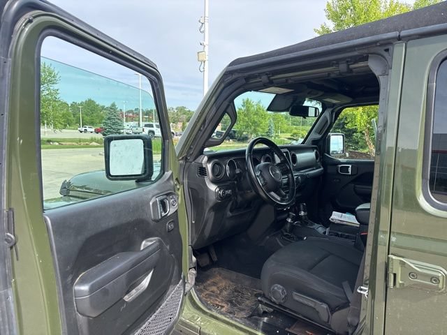 Used 2022 Jeep Gladiator Sport AWD/4WD image 14