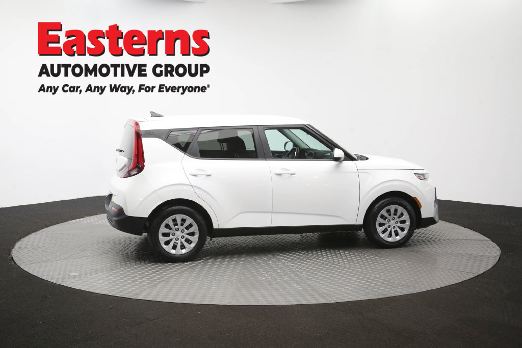 Used 2022 Kia Soul LX FWD image 46