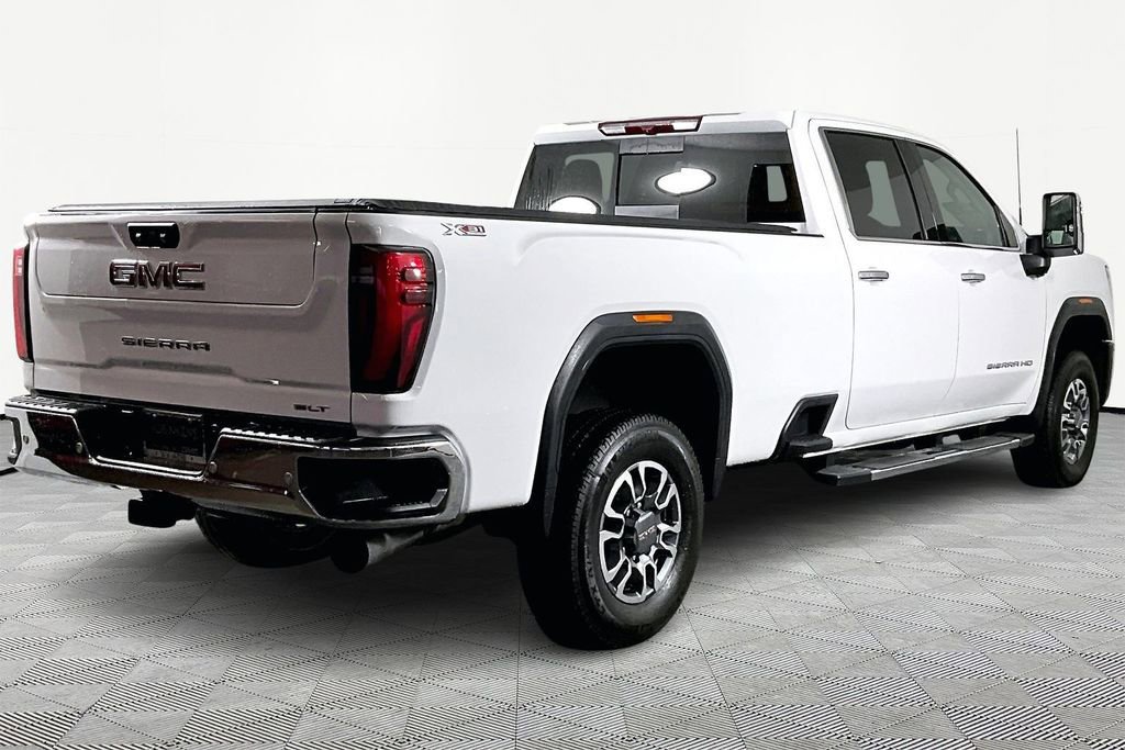 Used 2024 GMC Sierra 2500 SLT w/ SLT Premium Package image 6