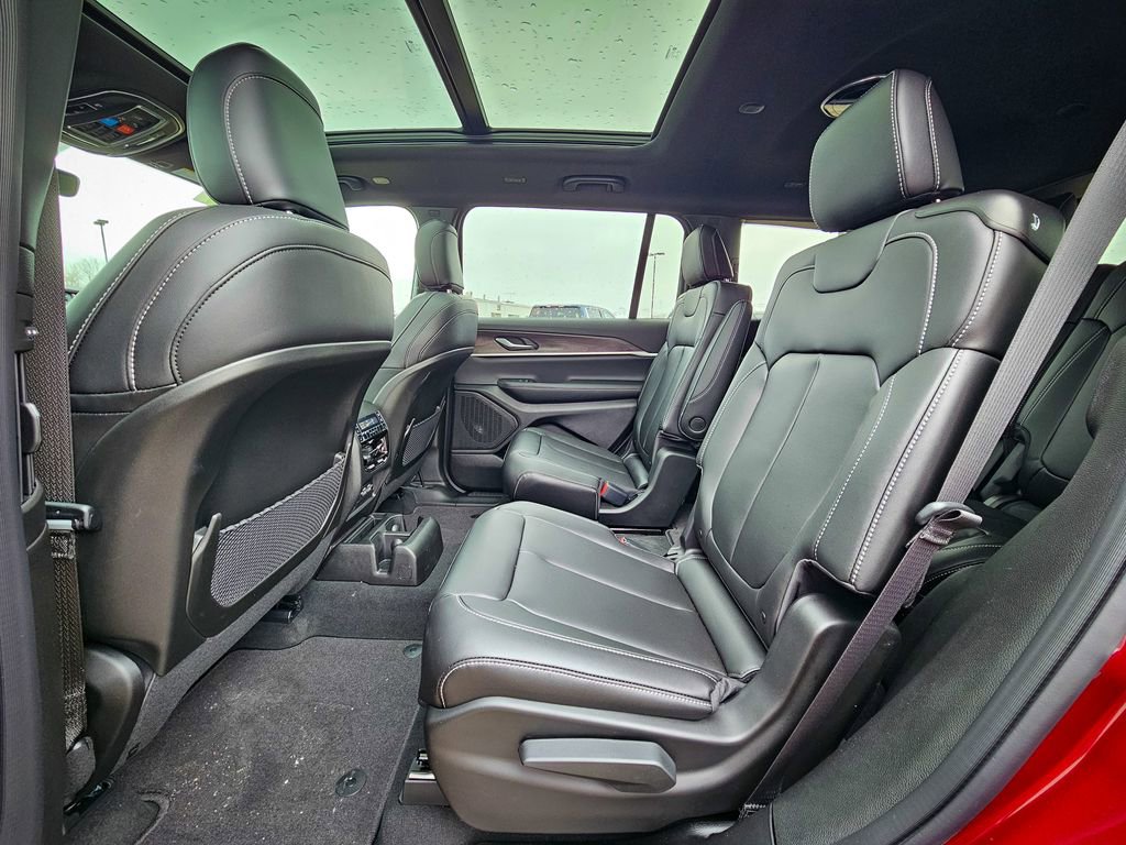 New 2025 Jeep Grand Cherokee L Limited image 35