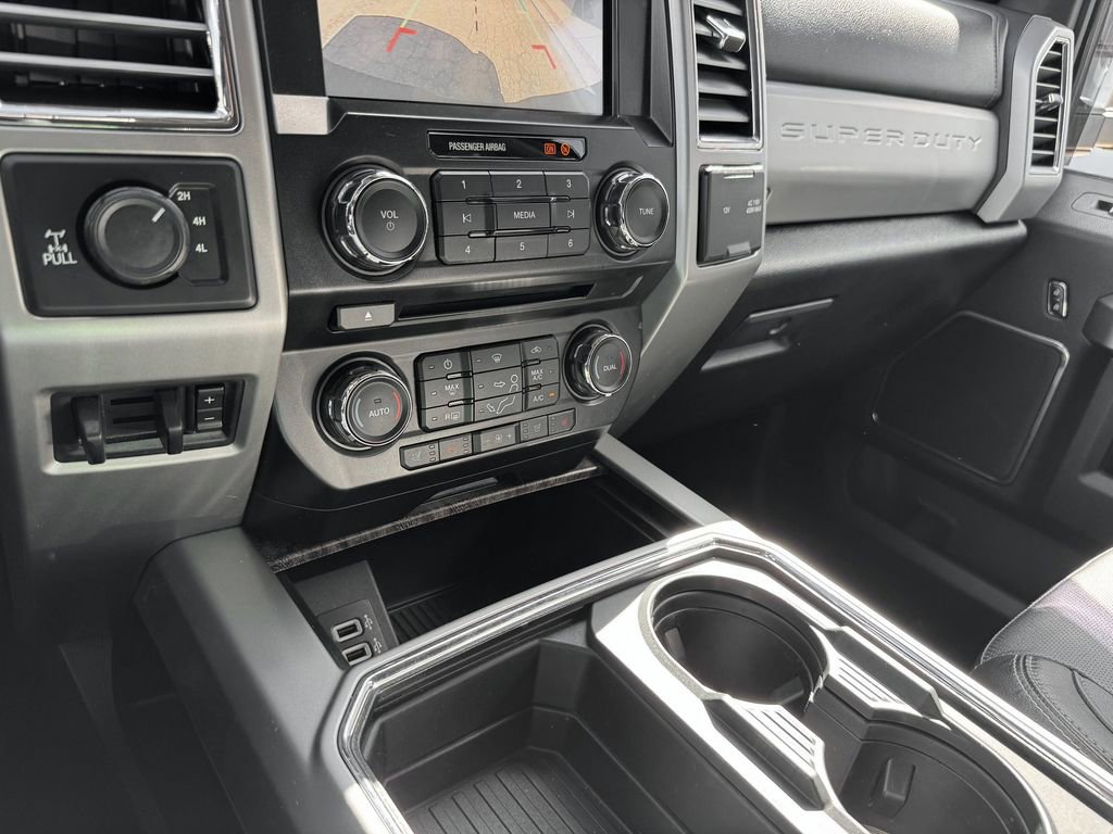 Used 2017 Ford F350 Lariat w/ Lariat Ultimate Package image 21