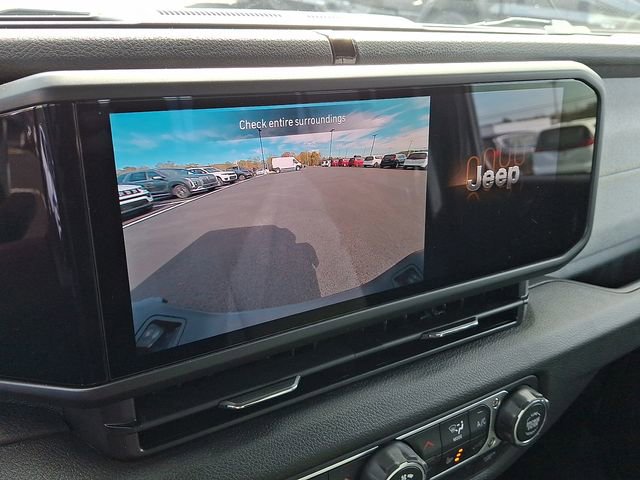 New 2025 Jeep Gladiator Sport image 4