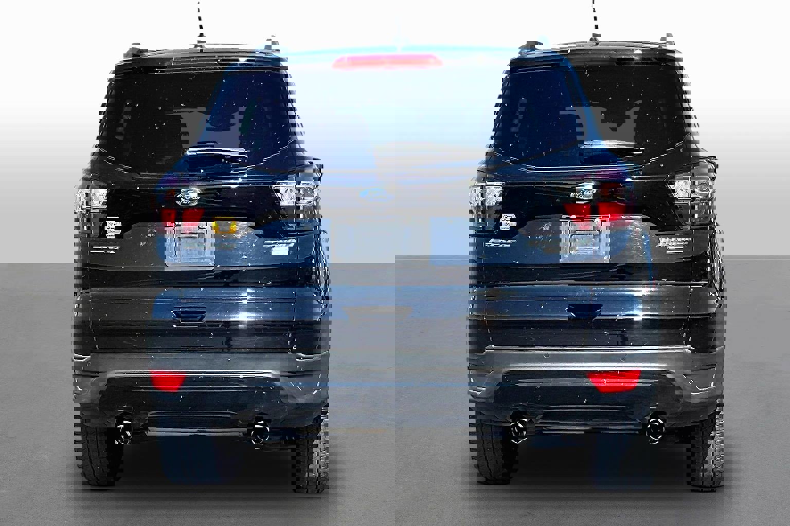 Used 2017 Ford Escape Titanium image 4