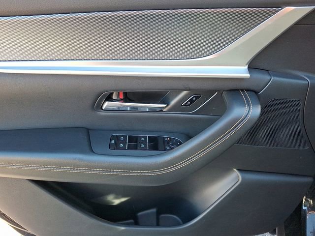 Used 2025 MAZDA CX-70 3.3 Turbo w/ Preferred Package image 16