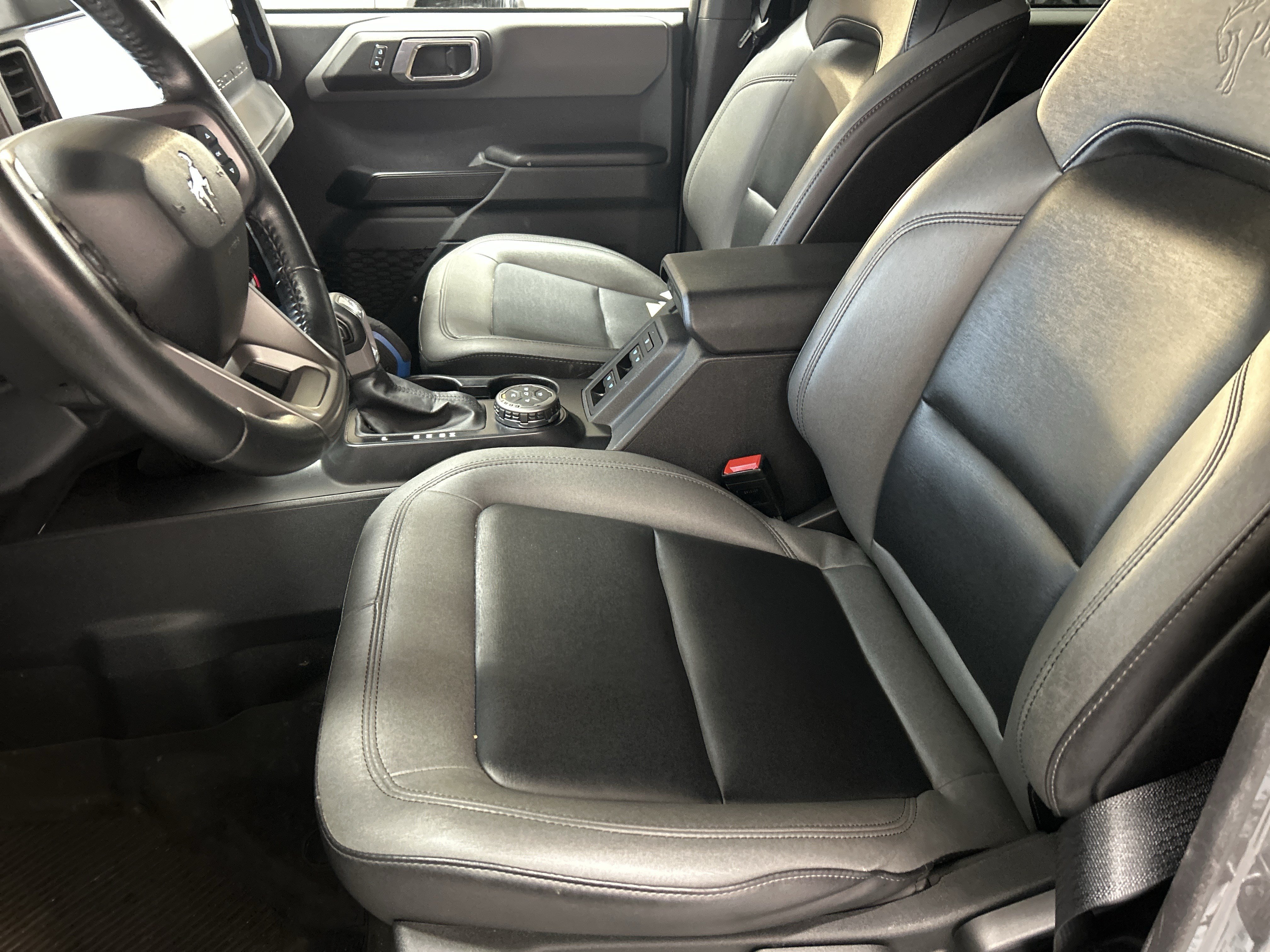 Used 2024 Ford Bronco Black Diamond w/ Sasquatch Package AWD/4WD image 7