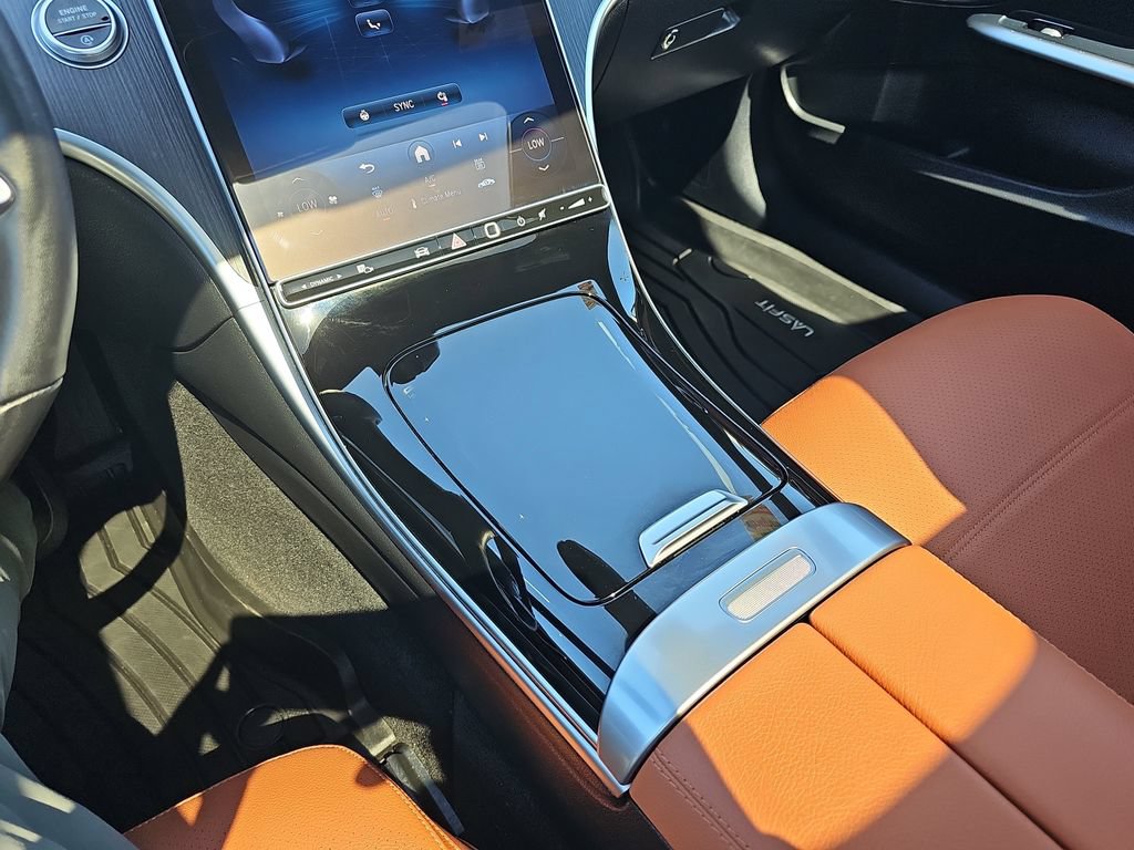 Used 2025 Mercedes-Benz C 300 4MATIC Sedan image 27