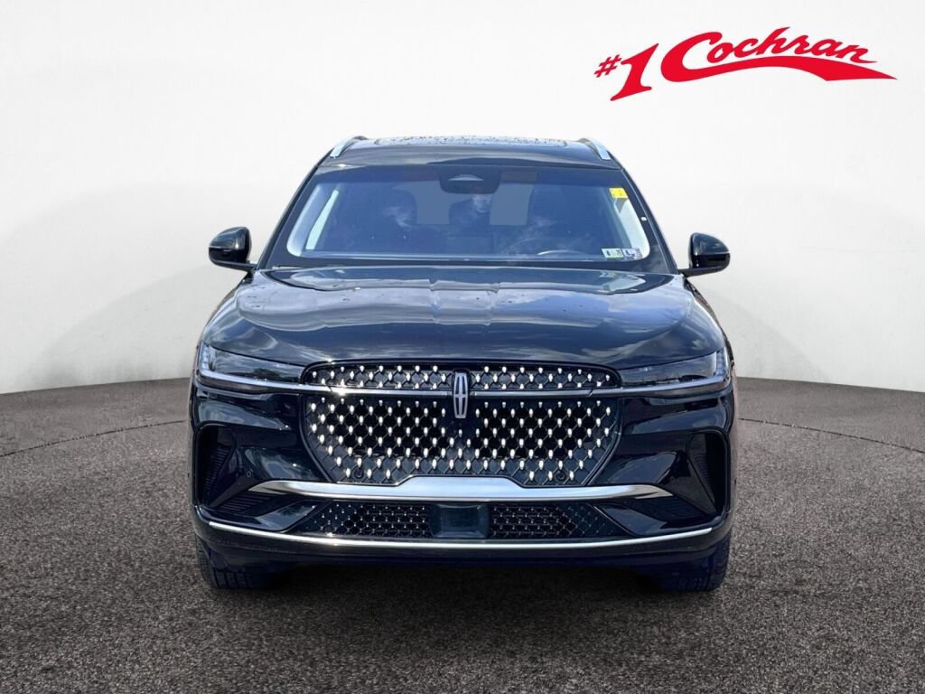 Used 2024 Lincoln Nautilus Reserve w/ Equipment Group 202A AWD/4WD image 12