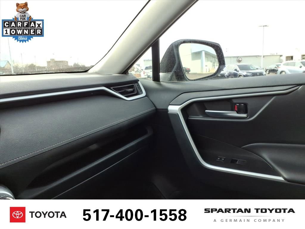 Used 2025 Toyota RAV4 XLE image 22