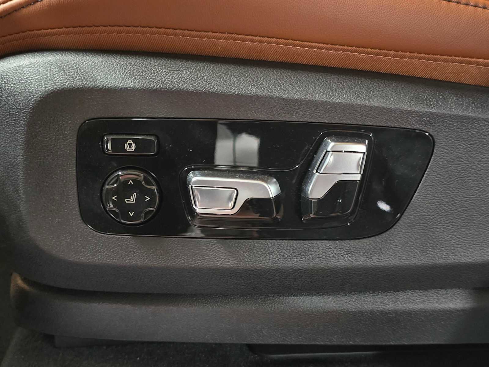 New 2026 BMW X7 xDrive40i w/ Executive Package image 27