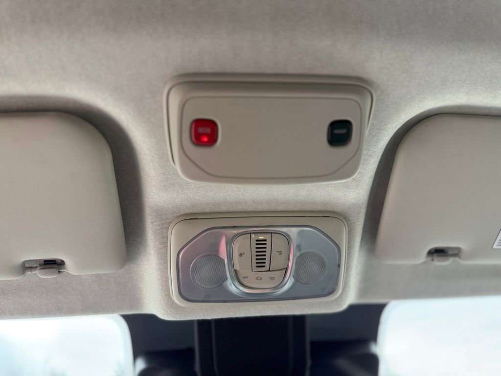 Used 2022 RAM ProMaster 2500 w/ Driver Convenience Group FWD image 25