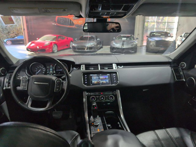 Used 2016 Land Rover Range Rover Sport HSE image 6