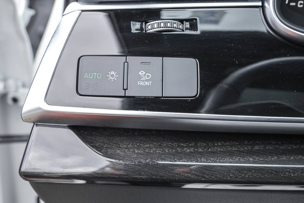 Used 2025 Audi Q7 3.0T Premium Plus AWD/4WD image 17