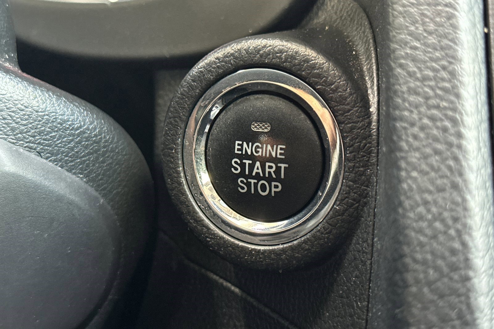 Used 2014 Subaru Forester 2.5i Touring AWD/4WD image 34