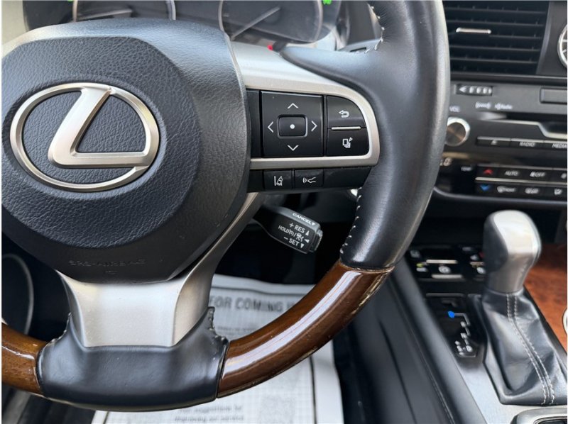 Used 2019 Lexus RX 350L FWD image 39
