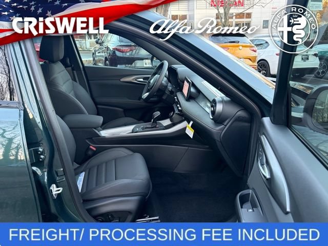 New 2026 Alfa Romeo Tonale w/ Black Premium Package AWD/4WD image 37