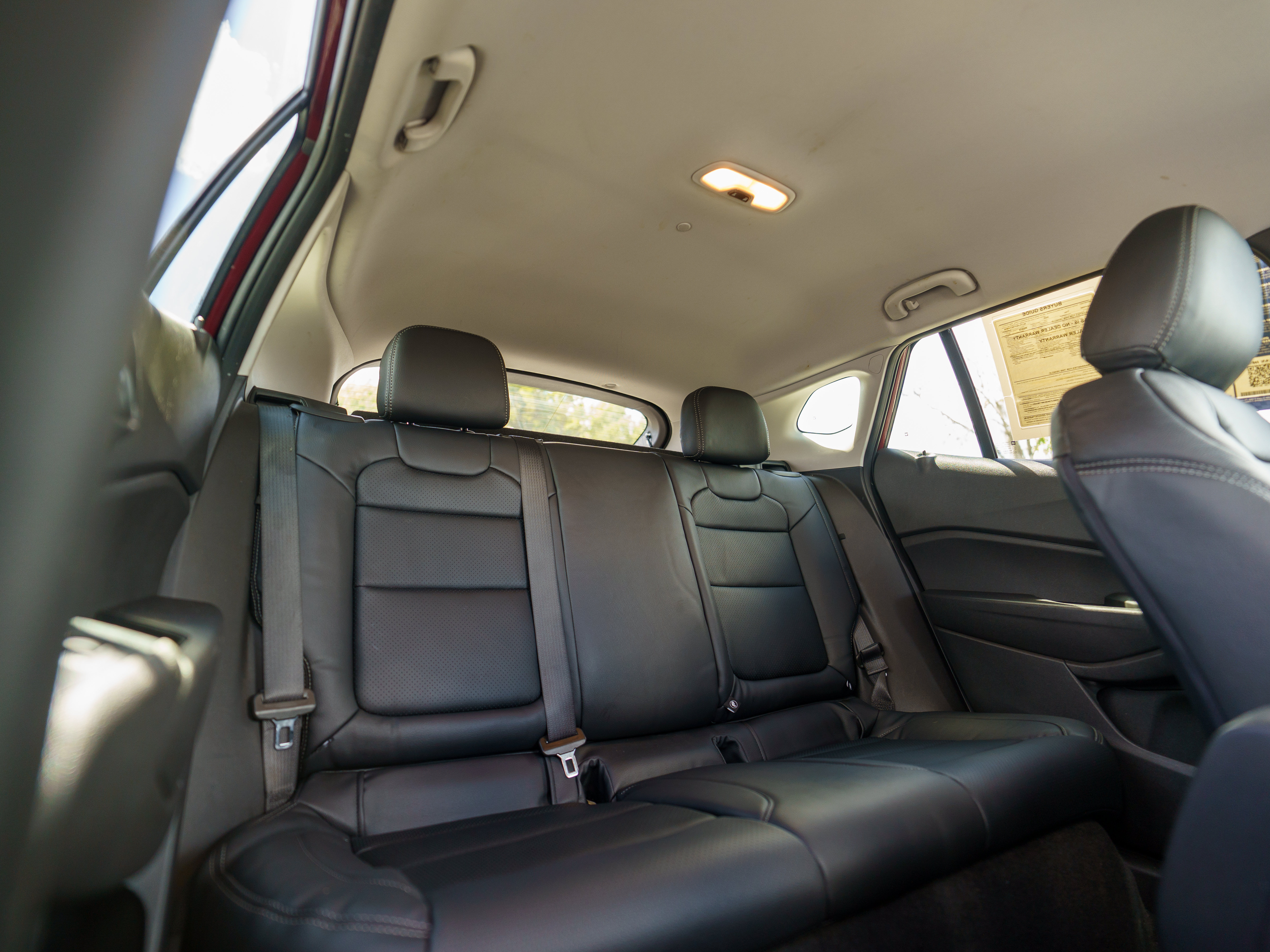 Used 2025 Chevrolet Trax LT FWD image 12