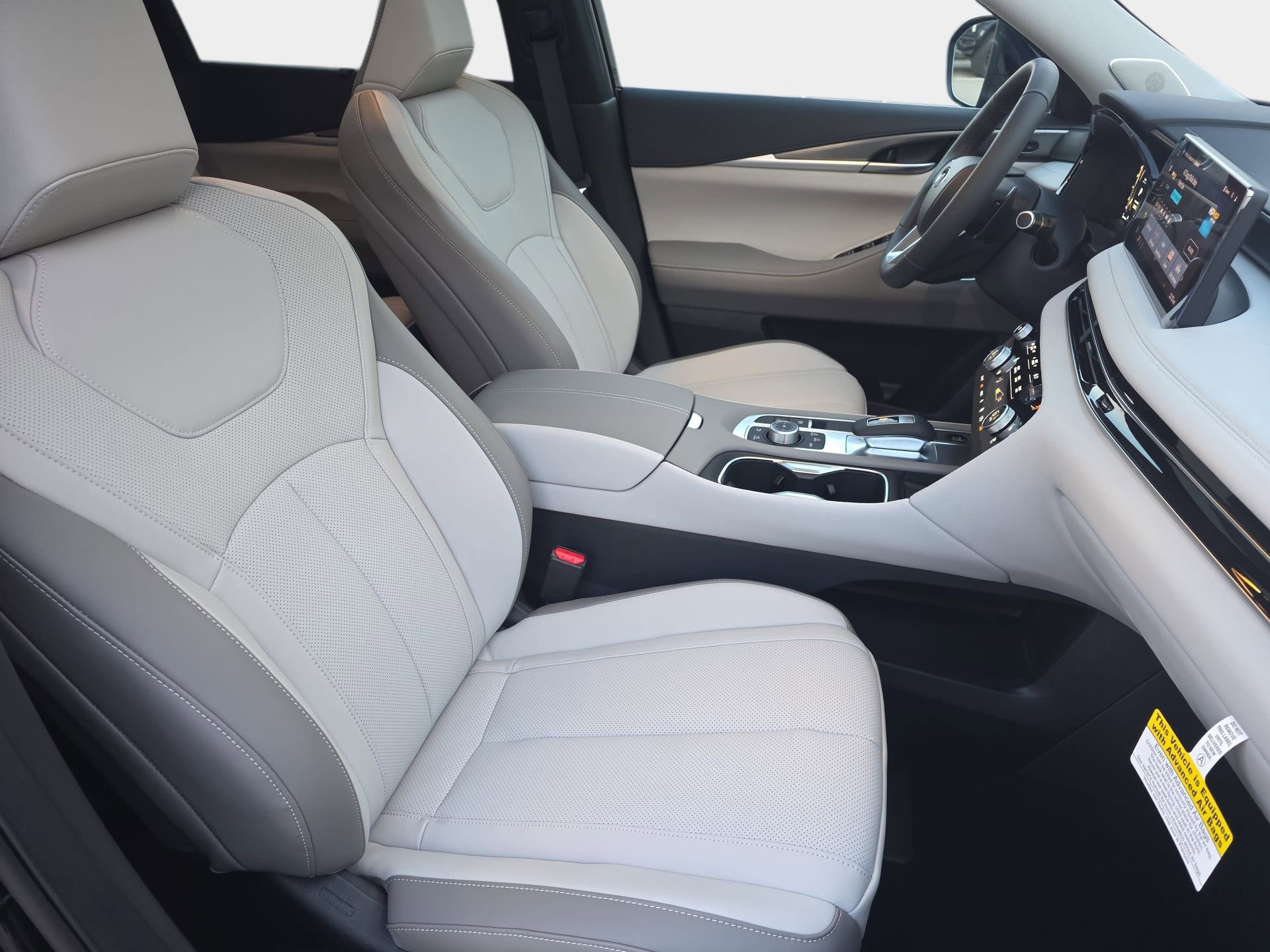 New 2026 INFINITI QX60 Luxe w/ Cargo Package image 10