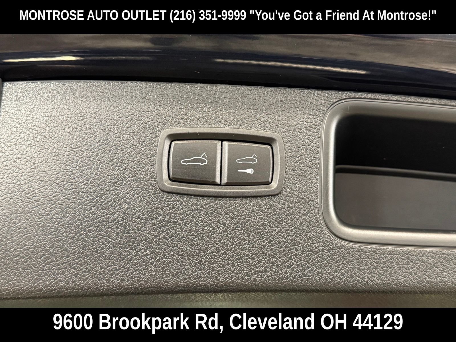 Used 2020 Porsche Macan AWD/4WD image 46
