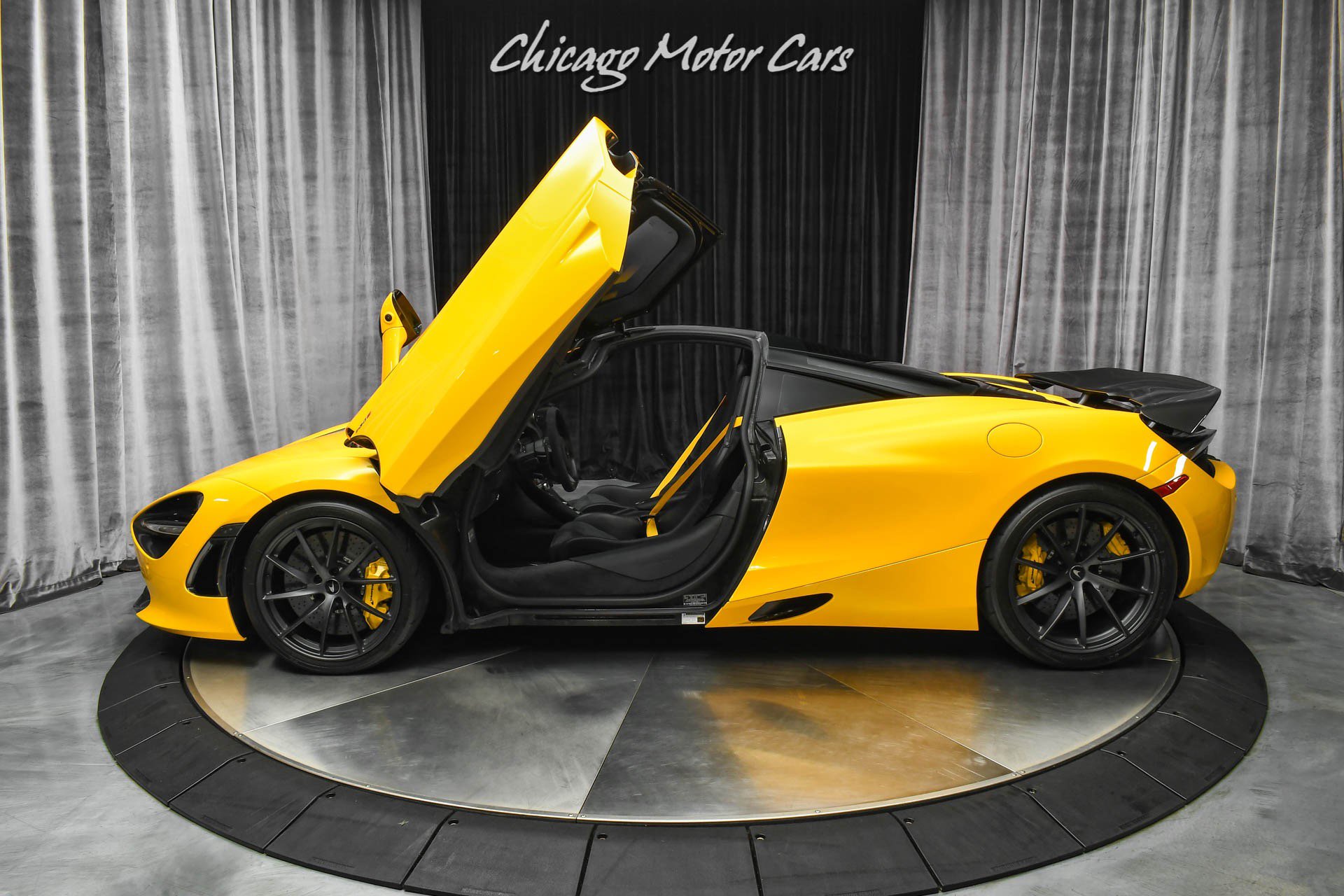 Used 2020 McLaren 720S Performance RWD image 40