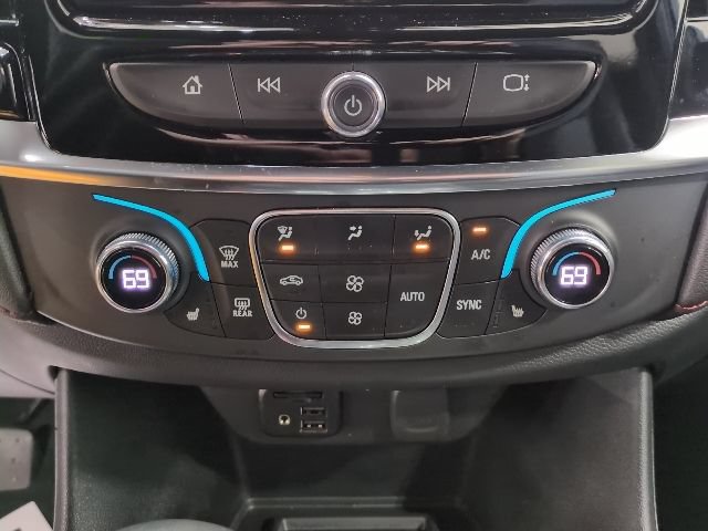 Used 2023 Chevrolet Traverse RS AWD/4WD image 10