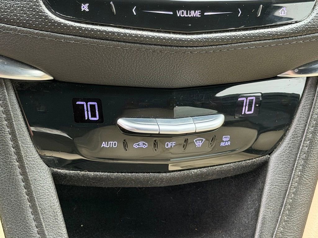 Used 2019 Cadillac XT5 Luxury FWD image 19