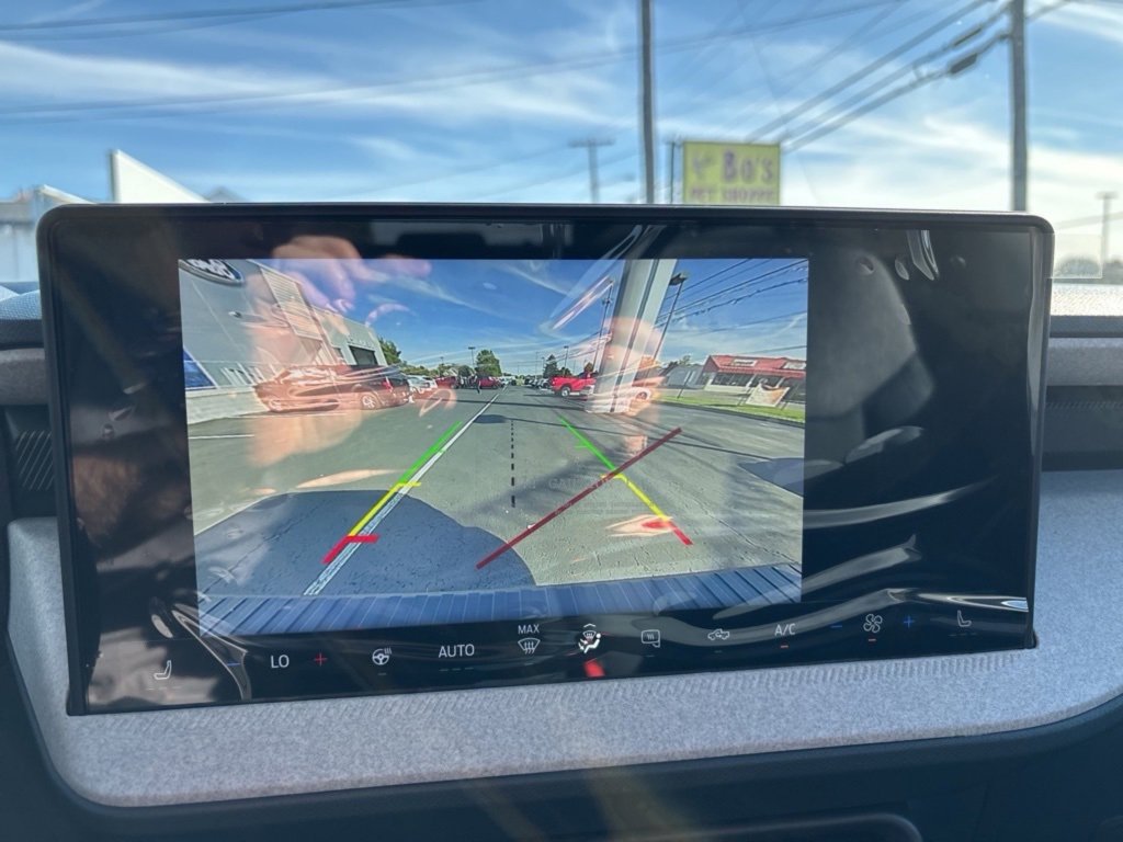 New 2025 Ford Maverick XLT w/ XLT Luxury Package image 12