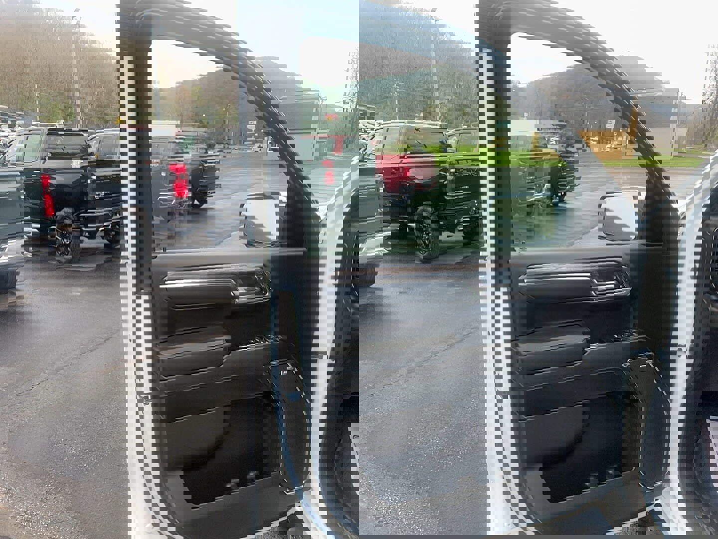 Used 2023 Chevrolet Silverado 1500 LTZ image 11