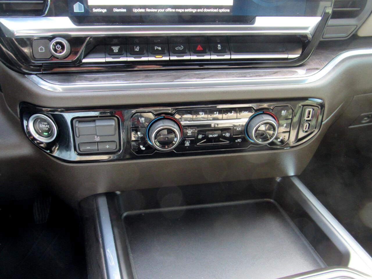 Used 2024 Chevrolet Silverado 3500 LTZ w/ LTZ Convenience Package image 34