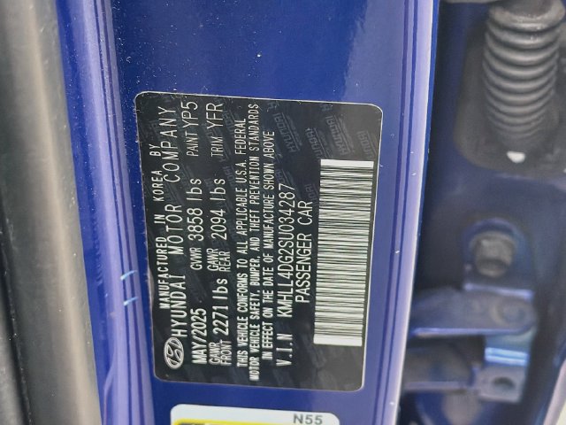 Certified 2025 Hyundai Elantra SE FWD image 32