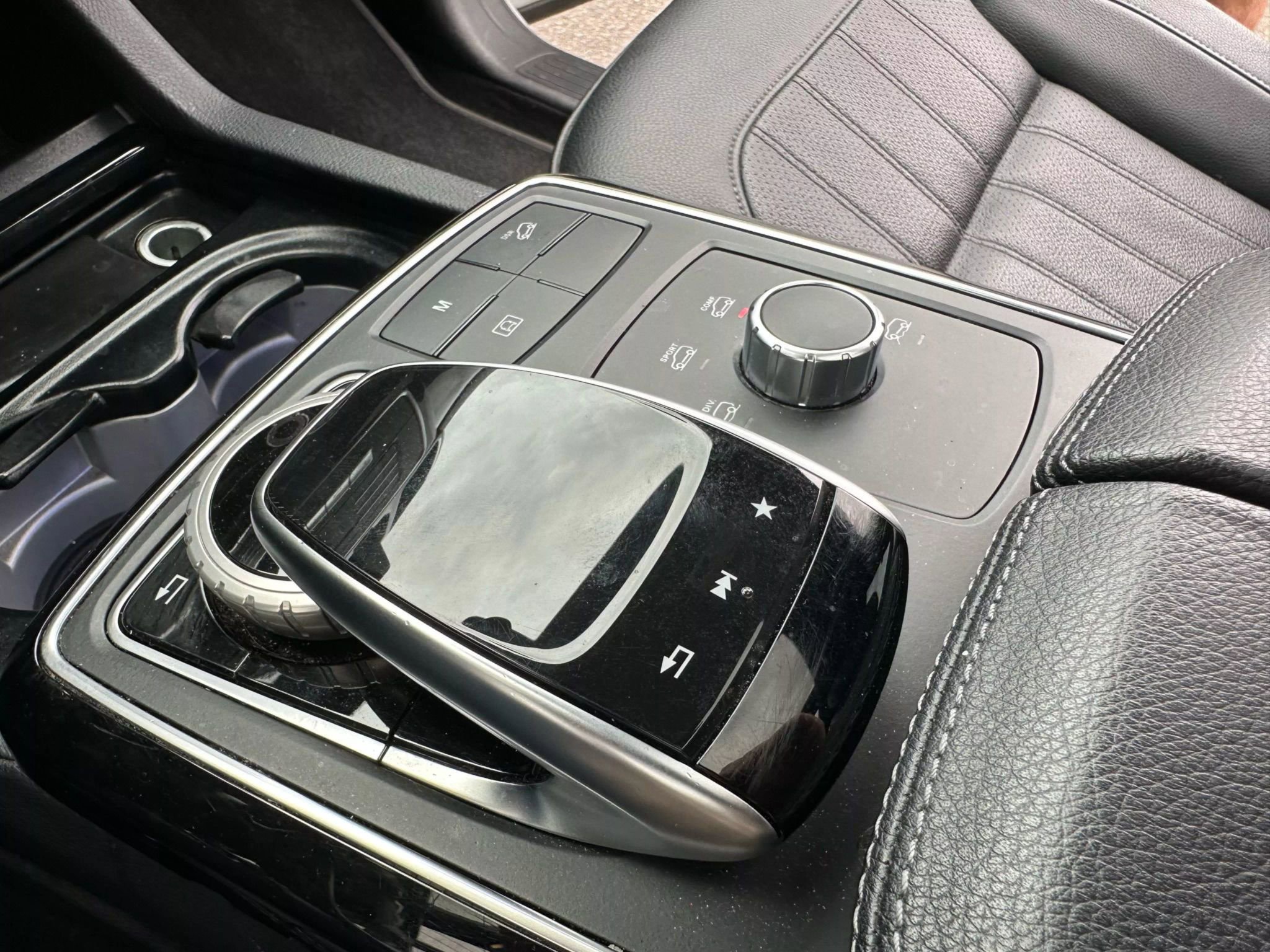Used 2018 Mercedes-Benz GLE 350 4MATIC image 24