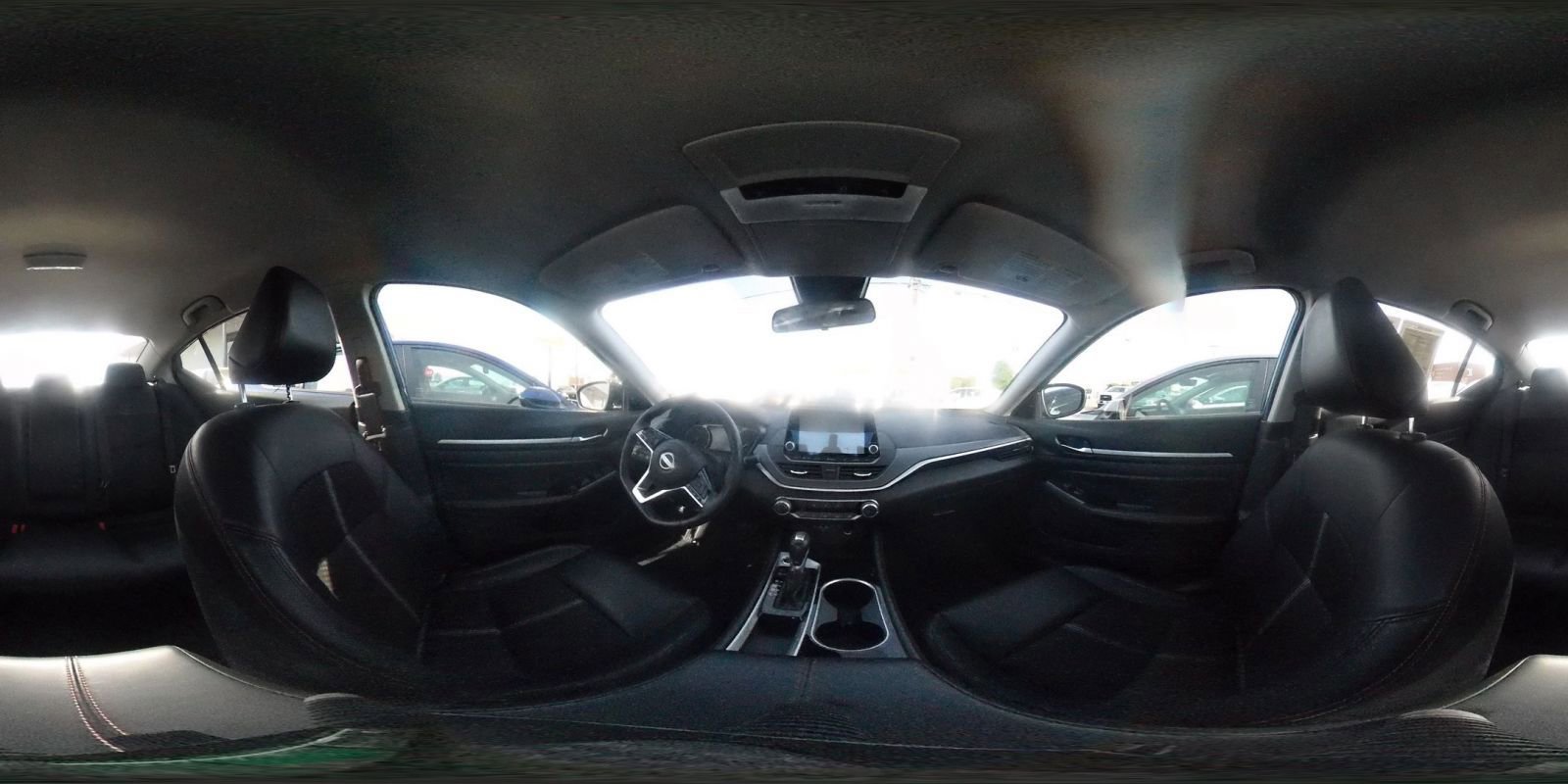 Used 2025 Nissan Altima 2.5 SR FWD image 43