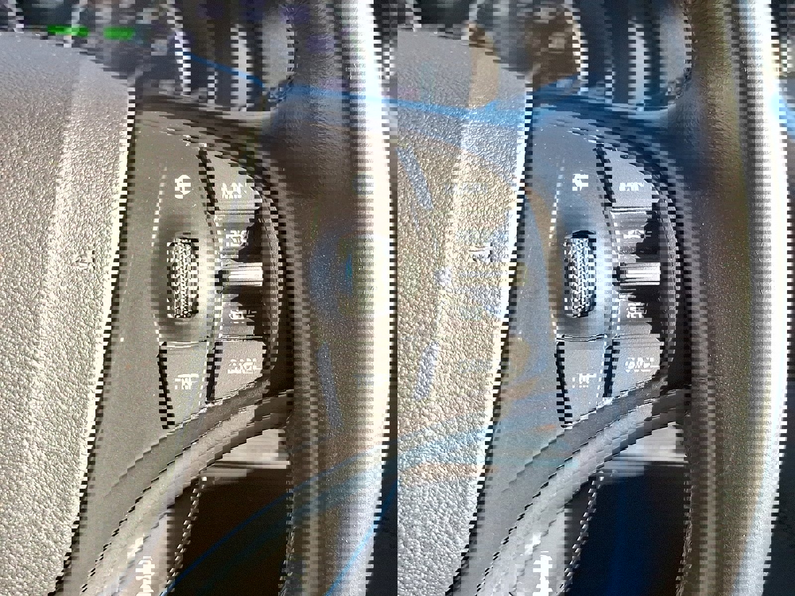 Used 2020 Acura MDX SH-AWD image 21