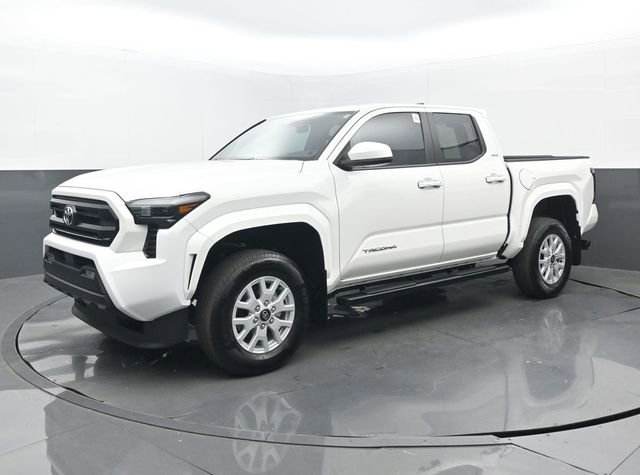 Used 2025 Toyota Tacoma SR5 RWD image 21
