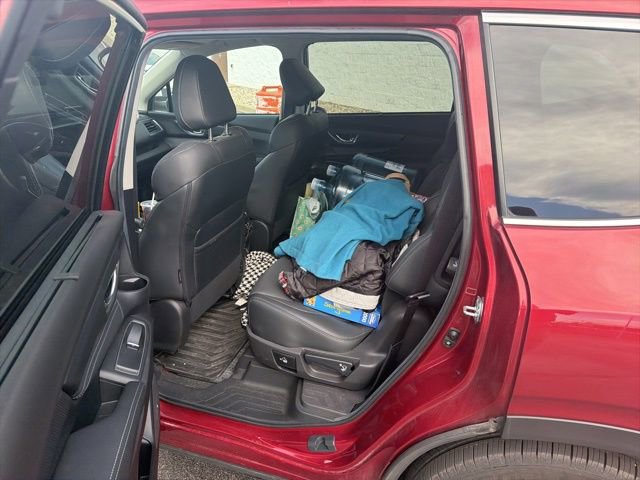 Used 2023 Subaru Ascent Limited w/ Technology Package AWD/4WD image 9