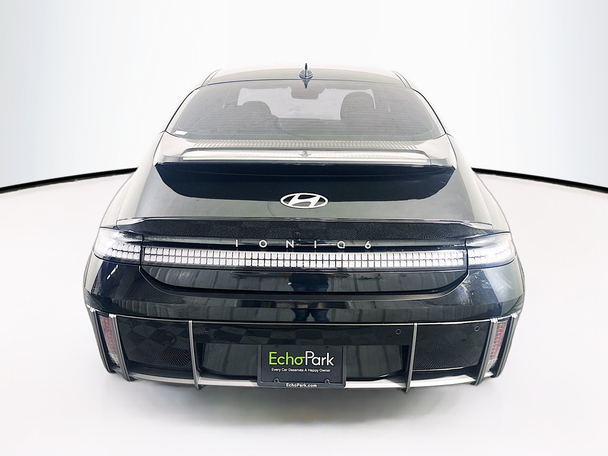 Used 2024 Hyundai Ioniq 6 SE RWD image 7