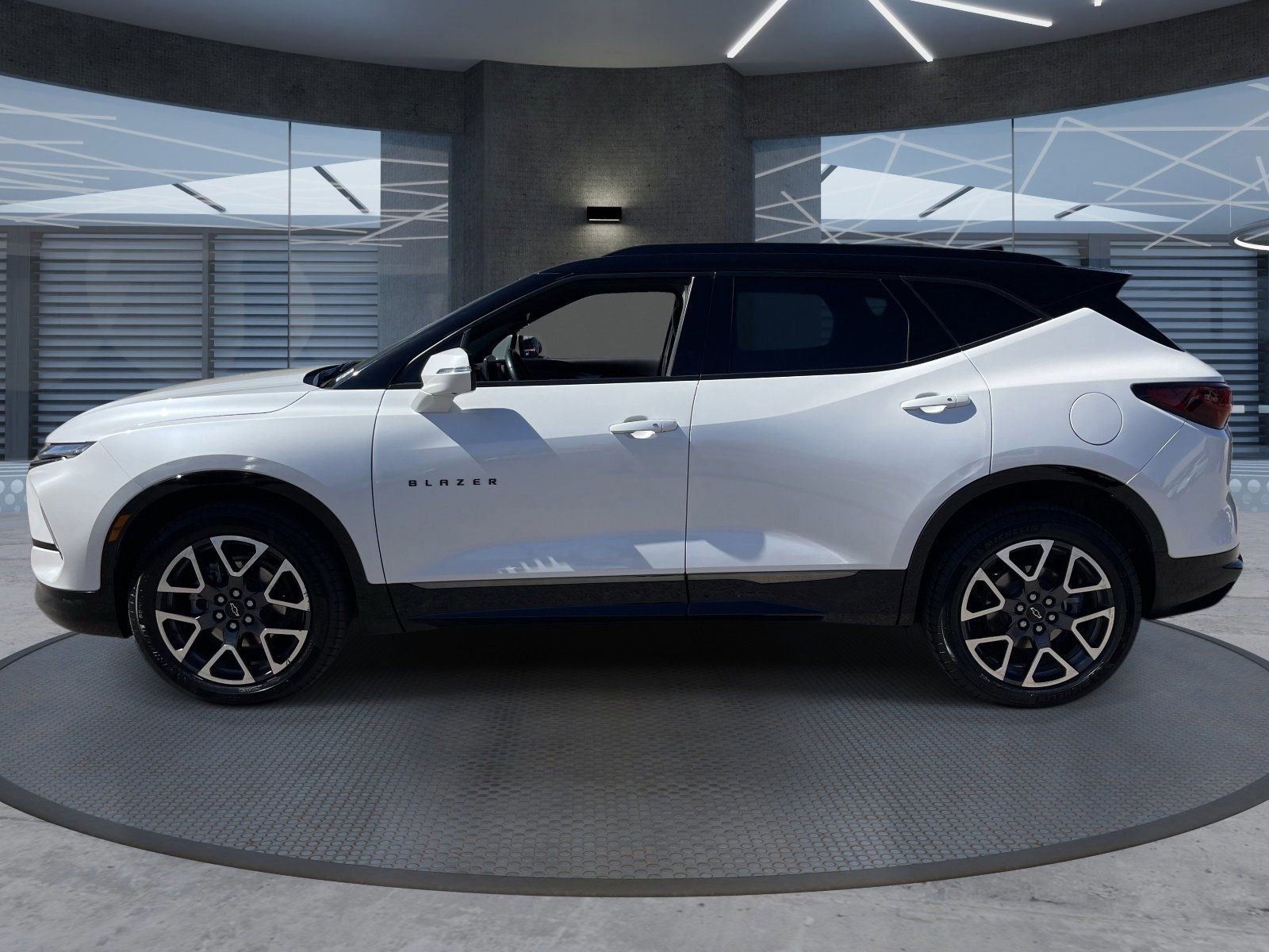 Used 2023 Chevrolet Blazer RS w/ Driver Confidence II Package image 3