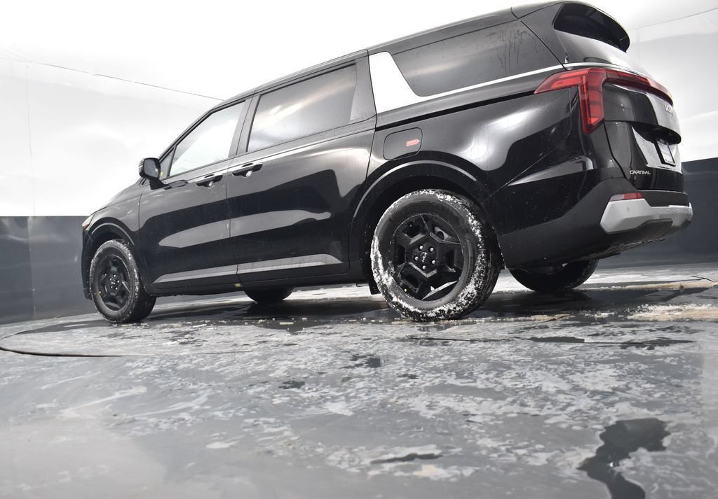 New 2026 Kia Carnival FWD image 15