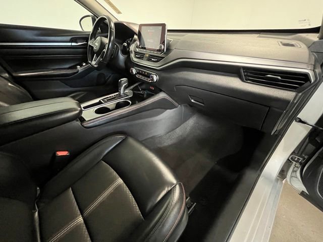 Used 2023 Nissan Altima 2.5 SR FWD image 10