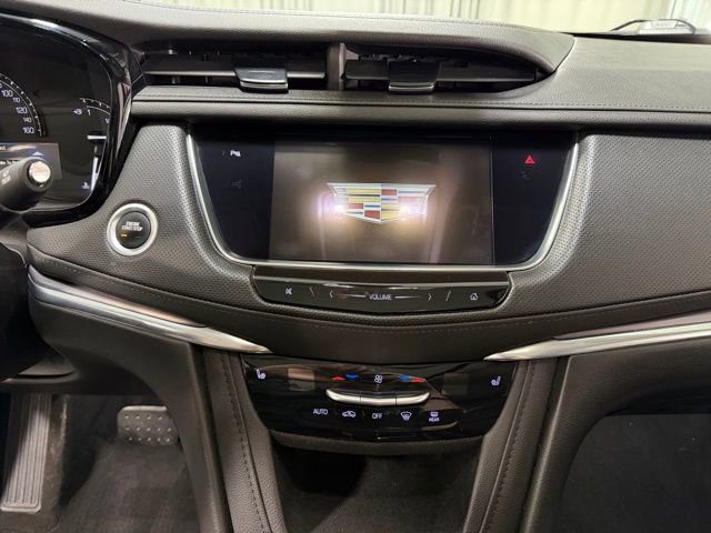 Used 2019 Cadillac XT5 Luxury w/ LPO, Black Ice Package AWD/4WD image 14