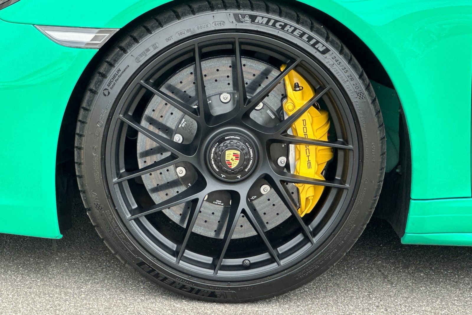 Certified 2019 Porsche 911 Carrera 4 GTS AWD/4WD image 44