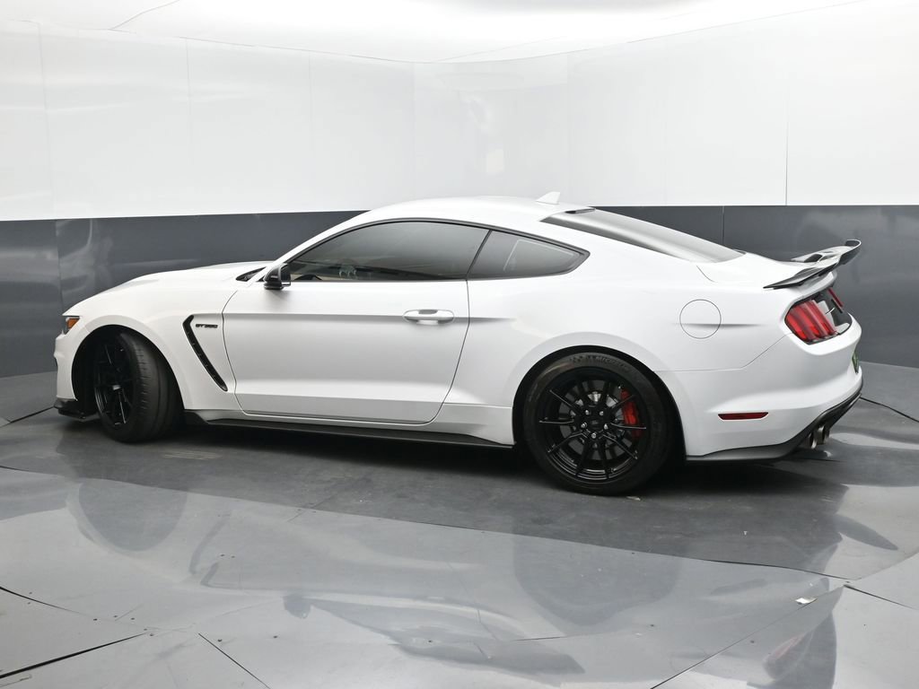 Used 2020 Ford Mustang Shelby GT350 w/ Technology Package image 3