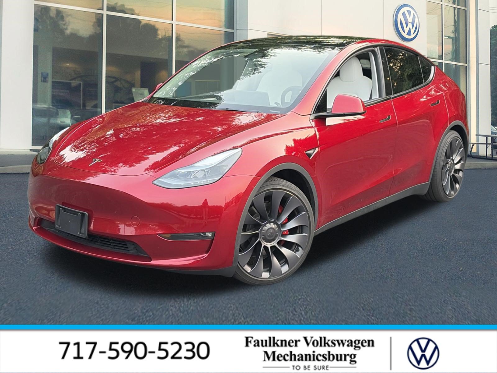 Used 2025 Tesla Model Y Performance AWD/4WD image 1