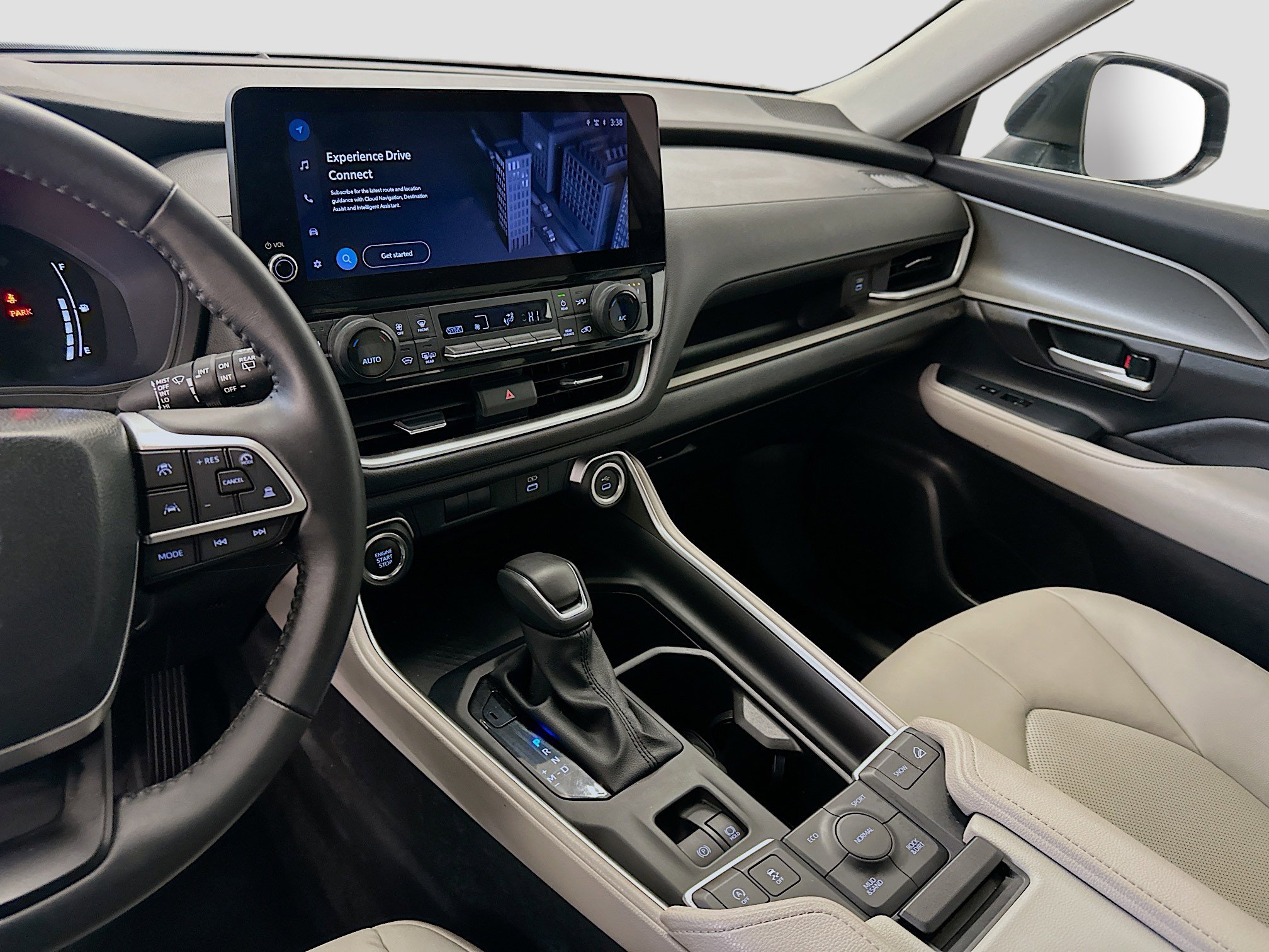 Used 2025 Toyota Grand Highlander AWD image 26