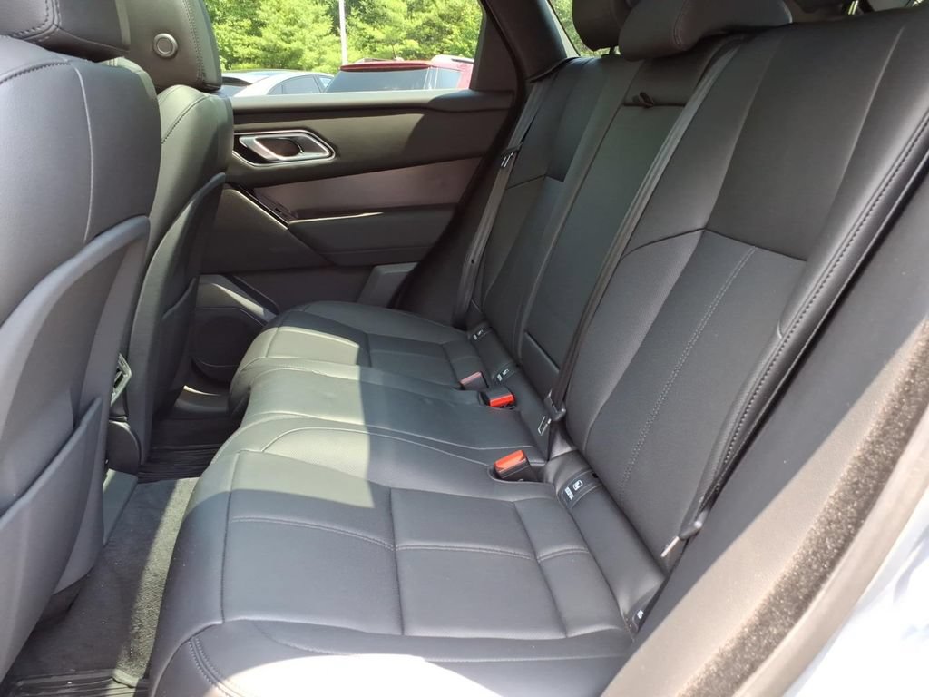 Used 2026 Land Rover Range Rover Velar Dynamic SE AWD/4WD image 18