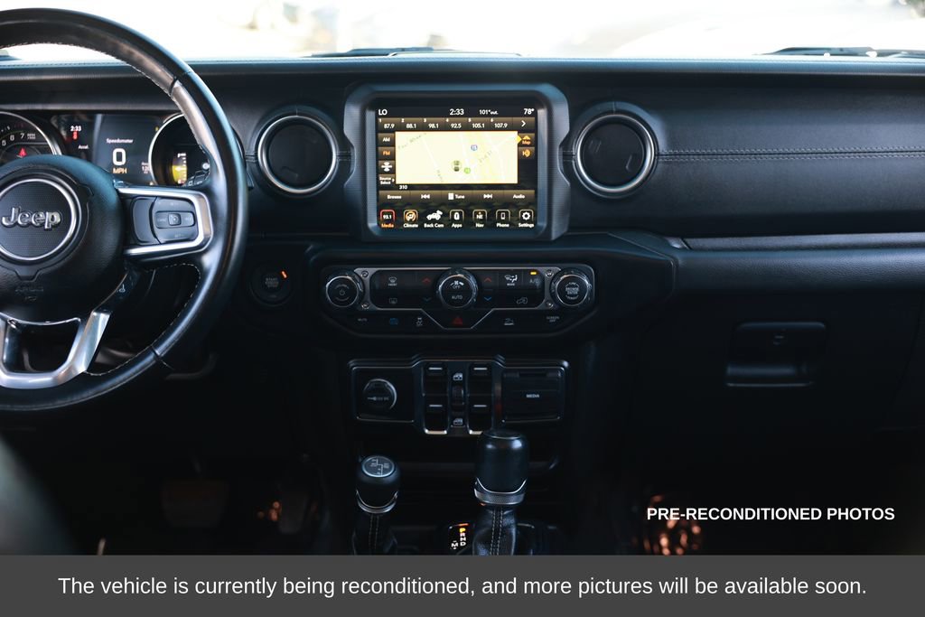 Used 2022 Jeep Wrangler Unlimited Sahara image 31