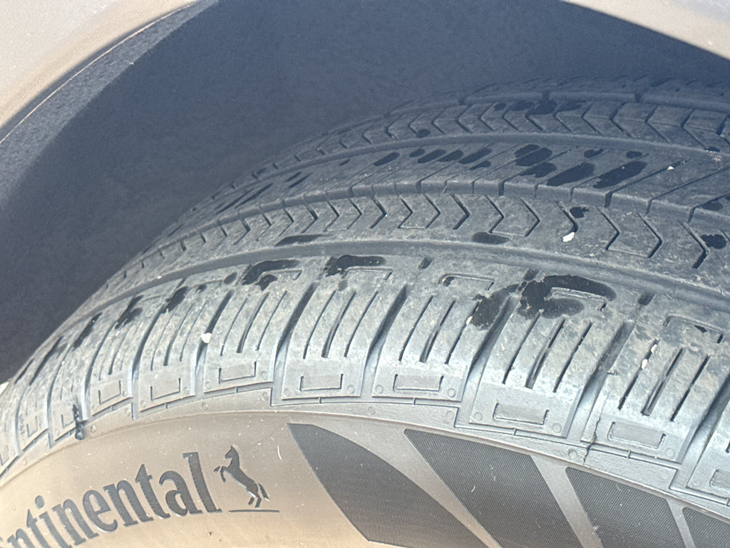 Certified 2025 Chevrolet Equinox RS AWD/4WD image 11