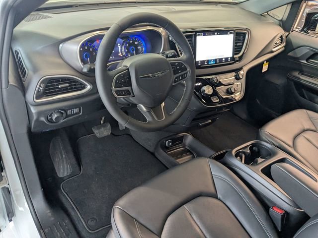 New 2026 Chrysler Voyager LX FWD image 11