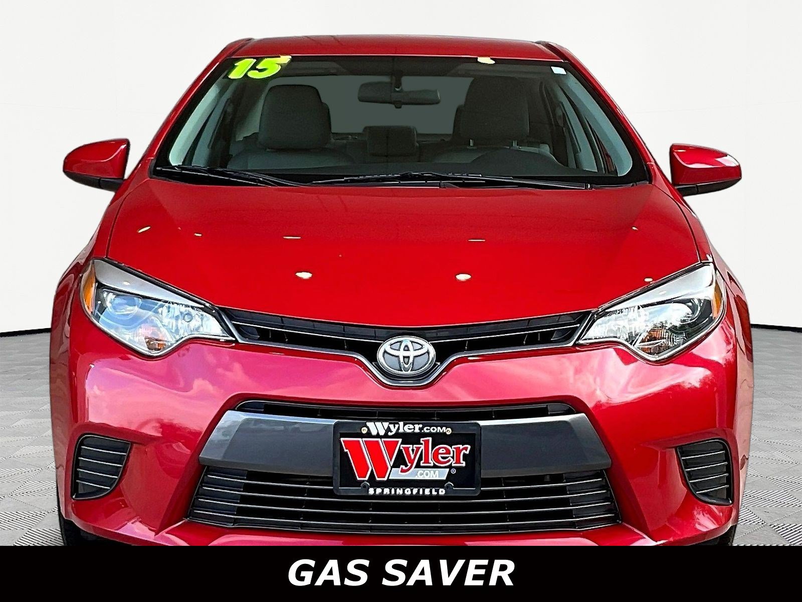 Used 2015 Toyota Corolla LE FWD image 2