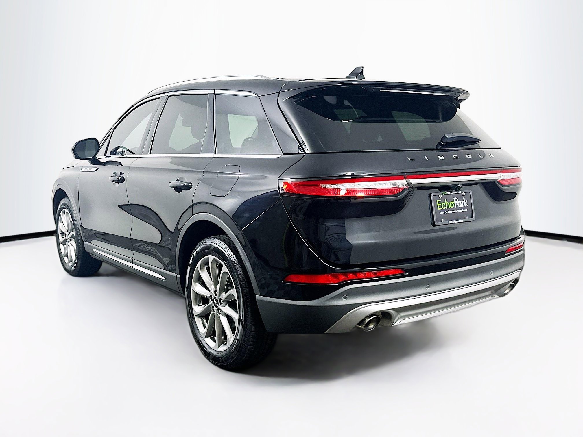 Used 2022 Lincoln Corsair FWD w/ Premium Package image 5